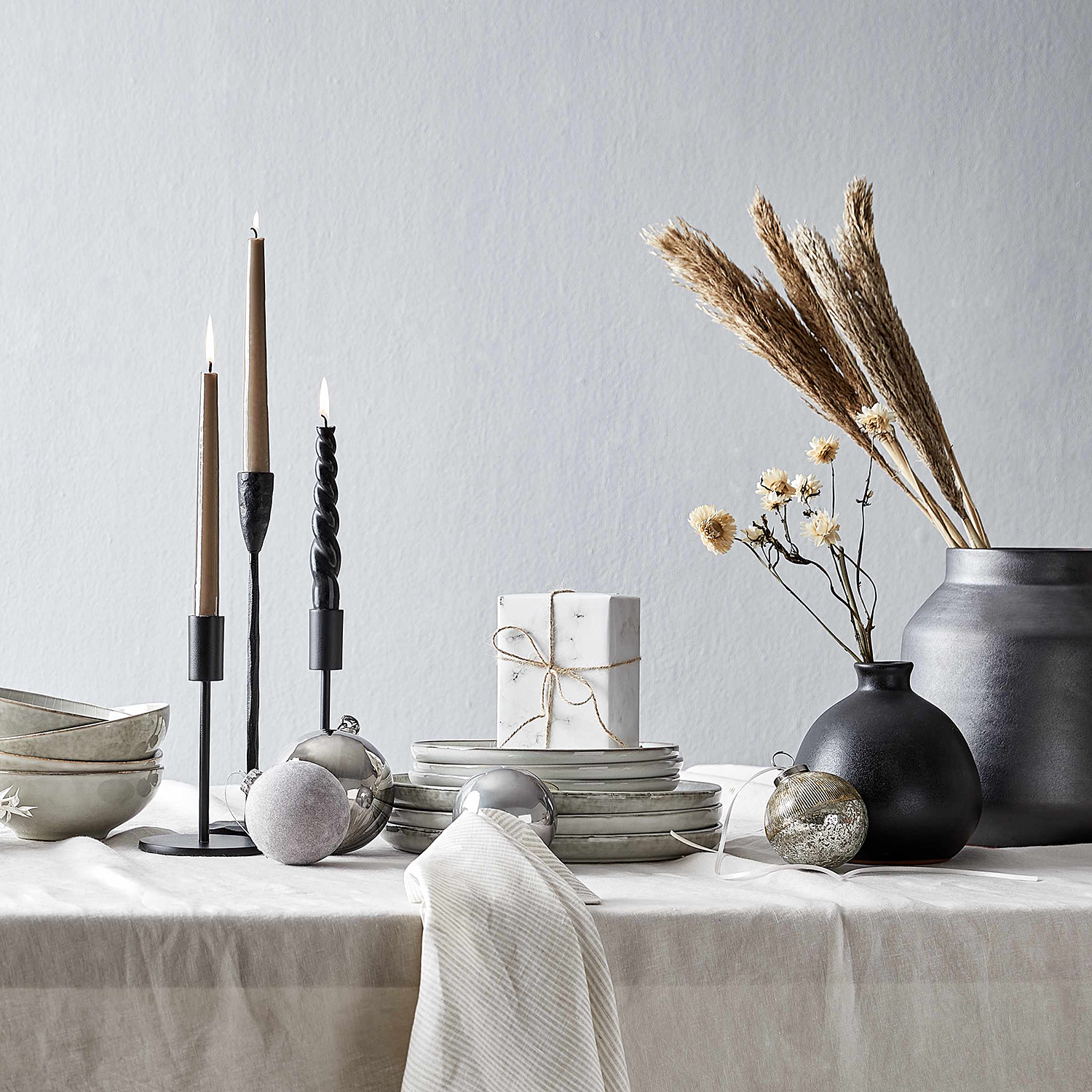 HIGHLIGHT suport pentru lumanari metalizat, negru 19 cm