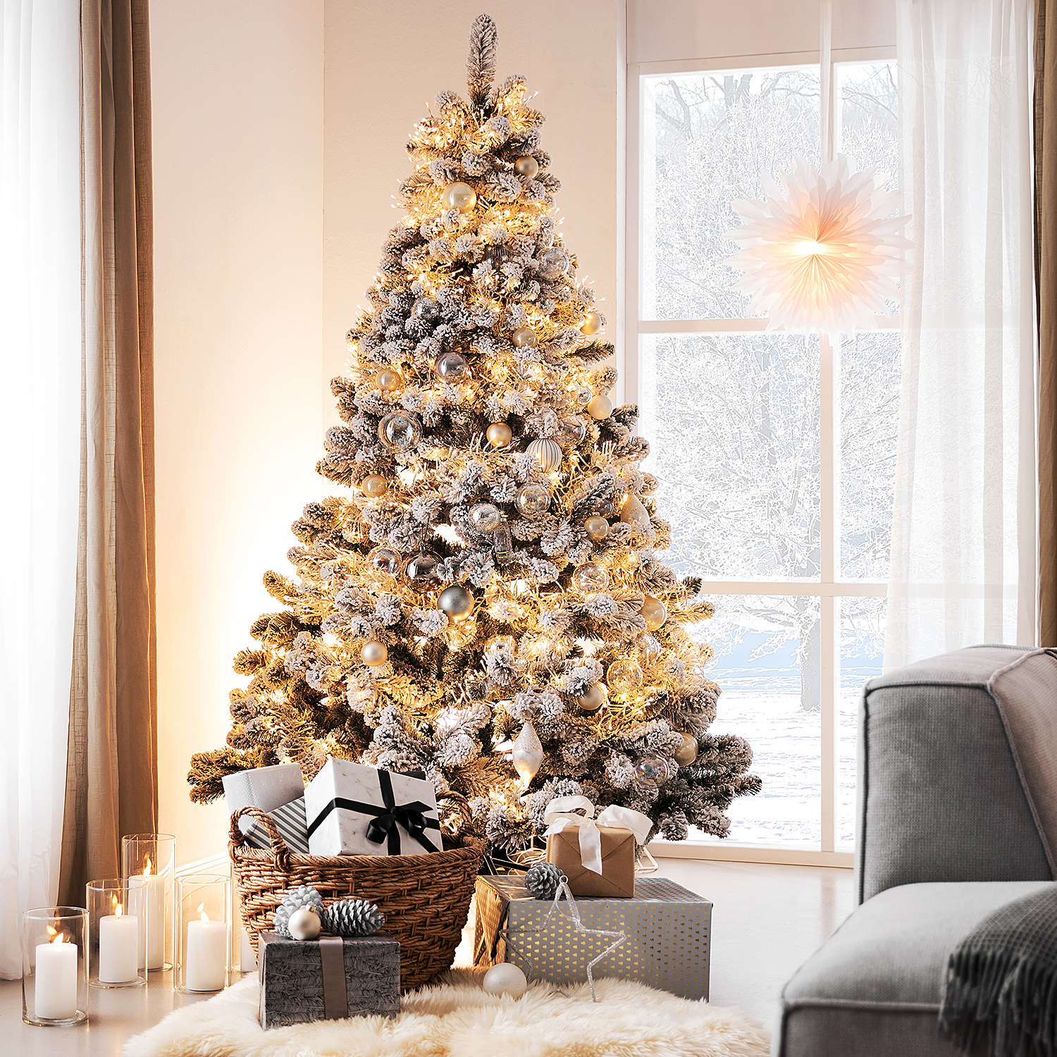 TREE OF THE MONTH brad artificial - verde cu zapada | 180 cm