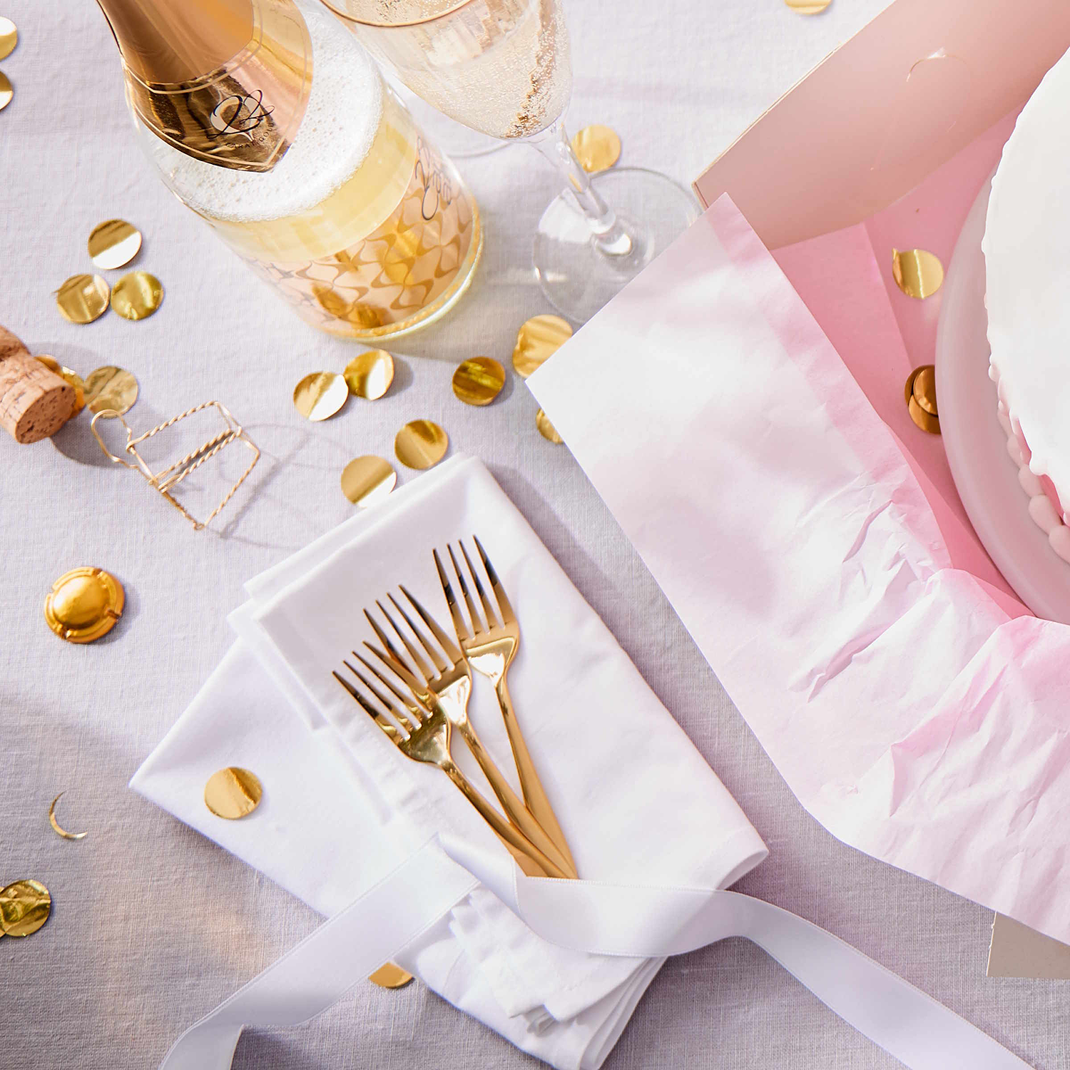 QUEENS furculita de desert aurie lucioasa set 4 piese