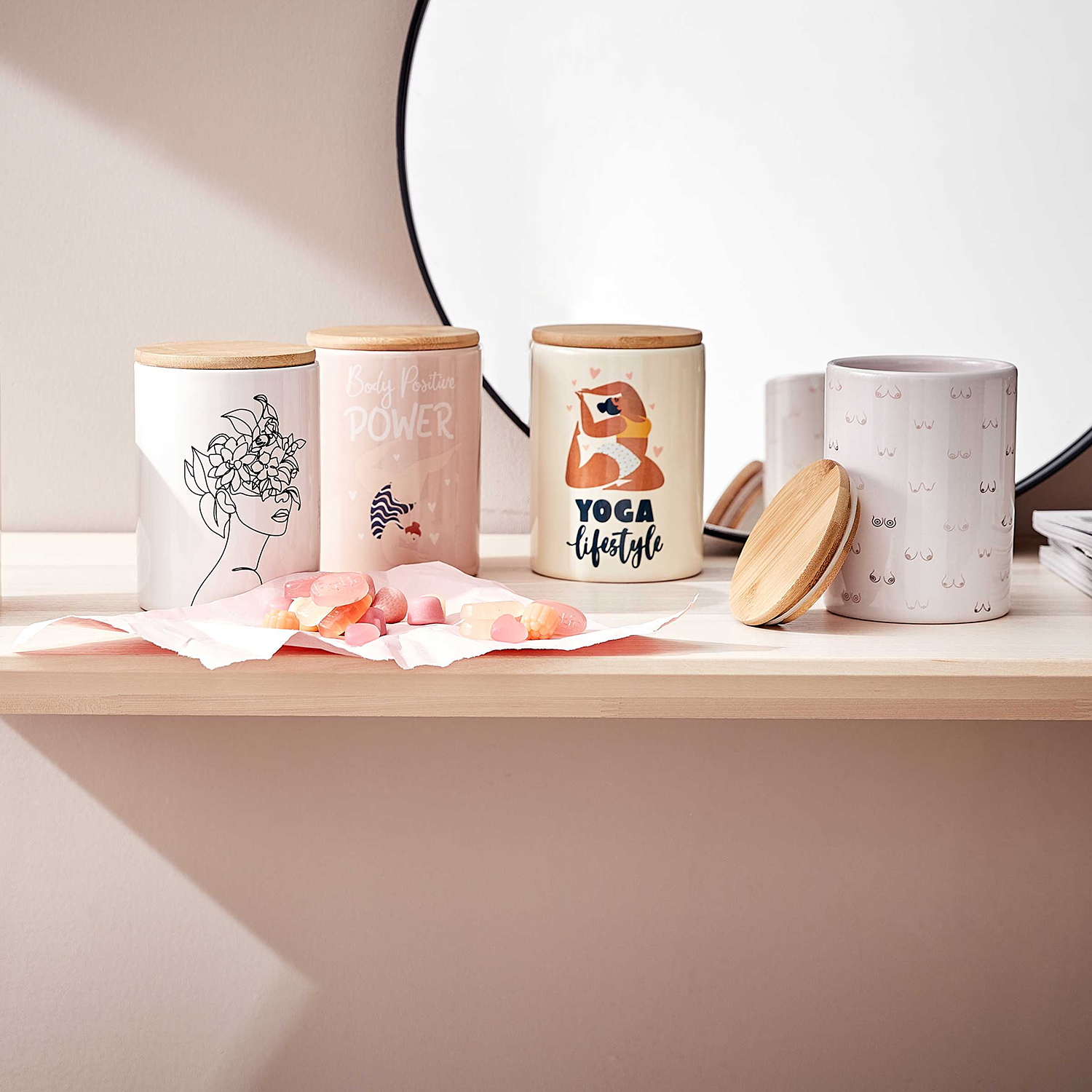 QUEEN IT cutie de depozitare 700 ml - line art