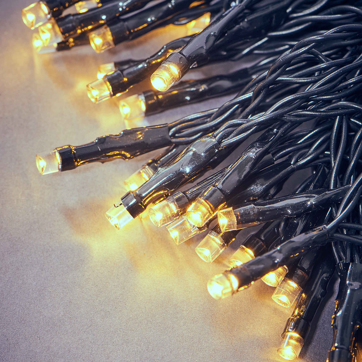 240 LIGHTS LED pentru exterior cu 240 lumini