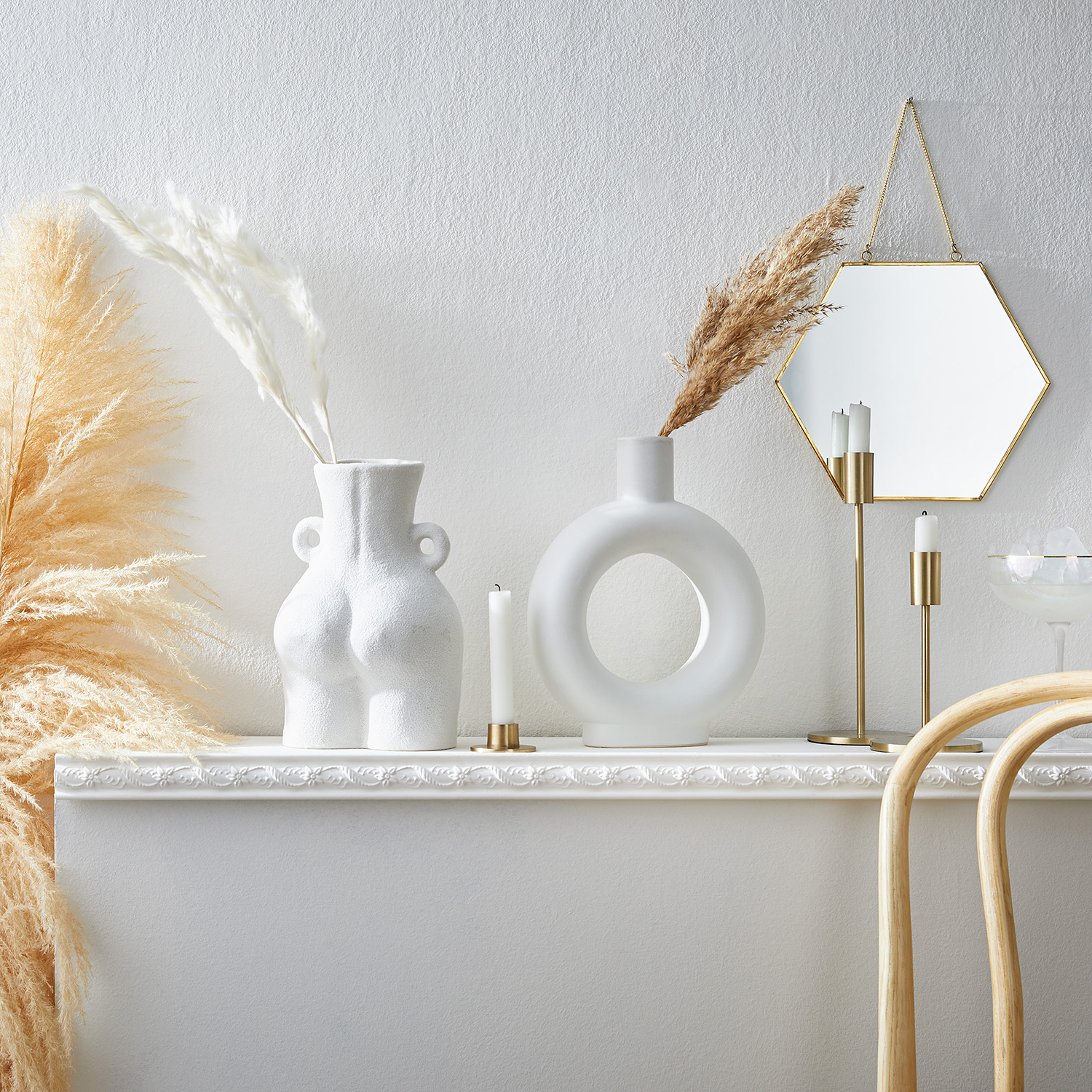 KIM vaza silueta 27cm, alba