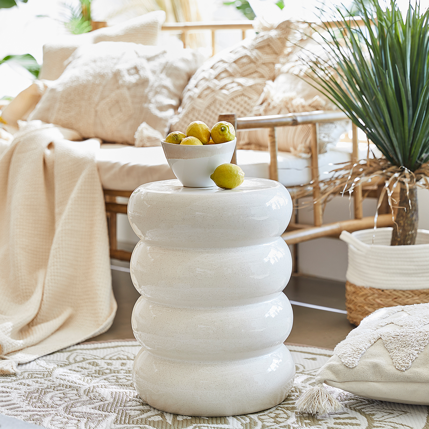 ARTISTA taburet / masuta laterala curbata