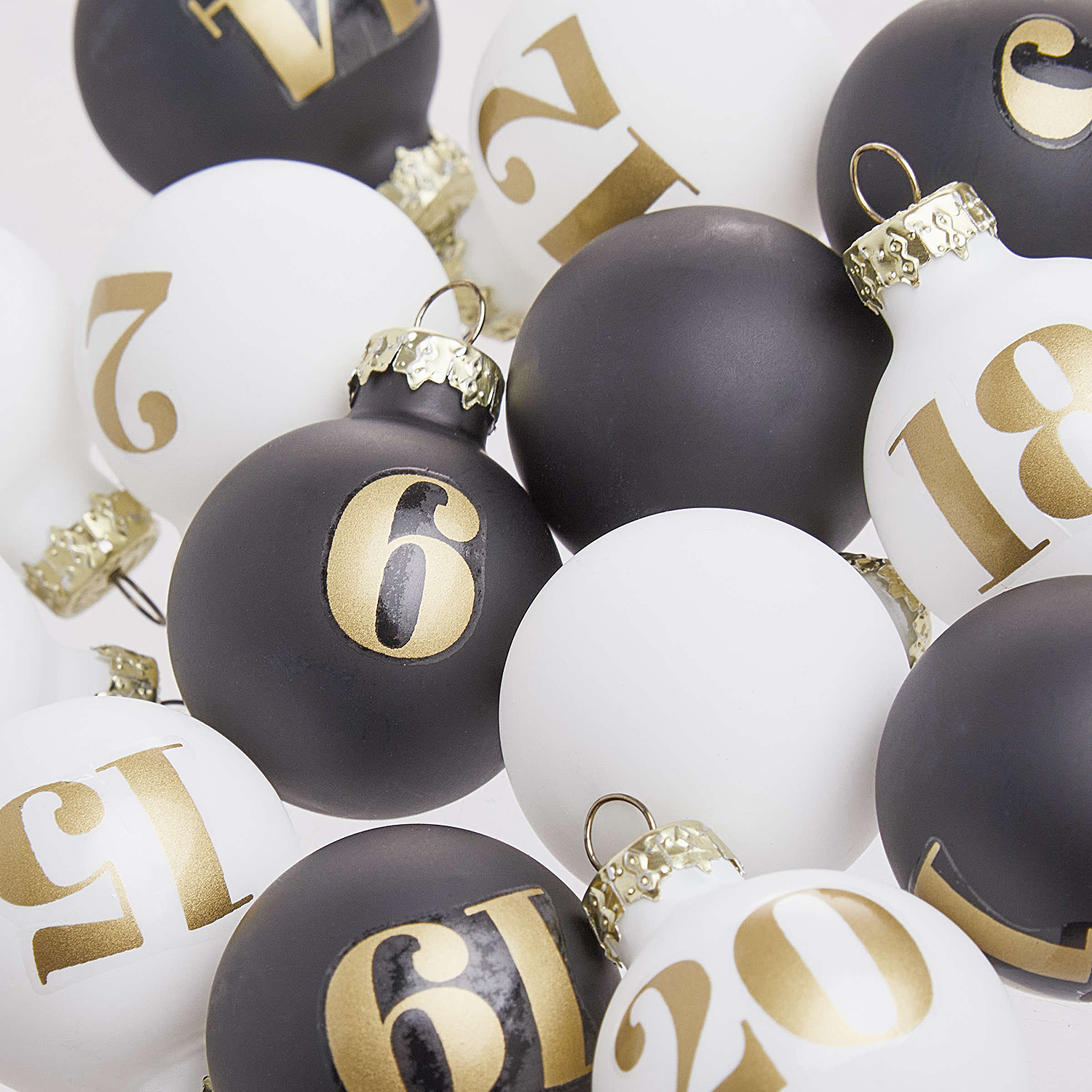 ADVENT set 24 globuri Ø3cm alb/negru