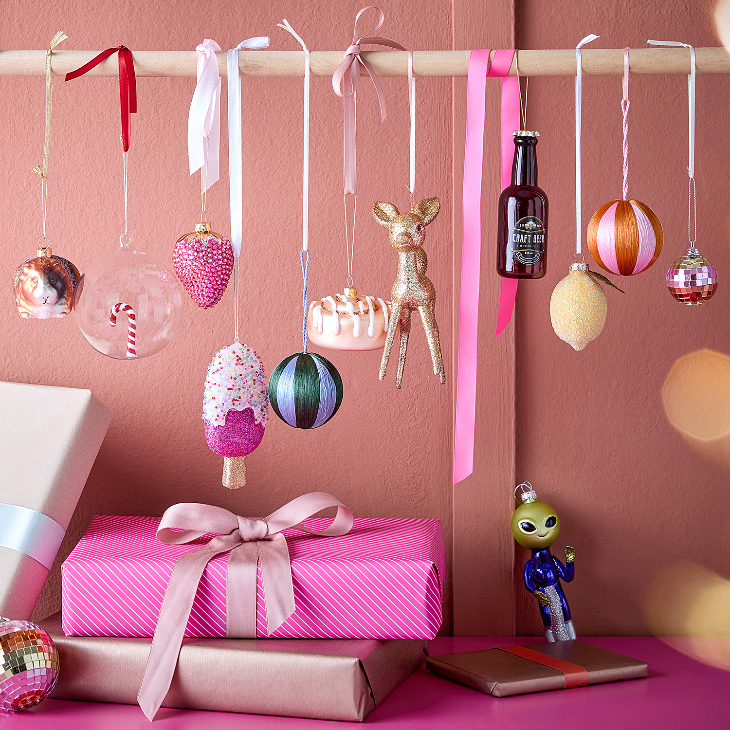 HANG ON ornament sticla lamaie