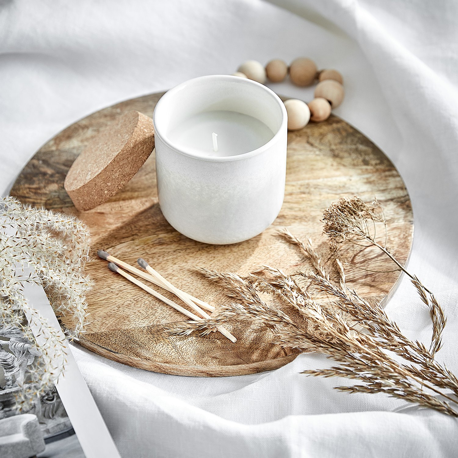 SCENTS OF HOME lumanare parfumata - white linen